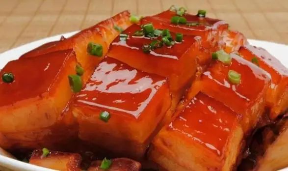 医生：长期吃降压药的人，平时尽量少吃6种食物