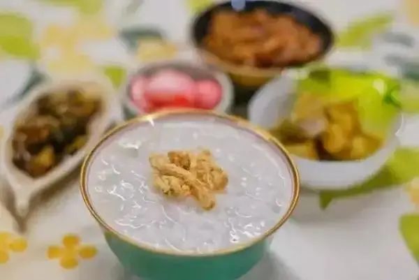 晨起是降脂“黄金期”，提醒：多吃3种早餐，血脂或会“蹭蹭降”