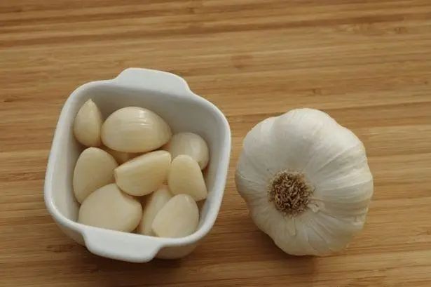 经常吃大蒜，对肝脏到底好还是不好？来听听医生怎么说