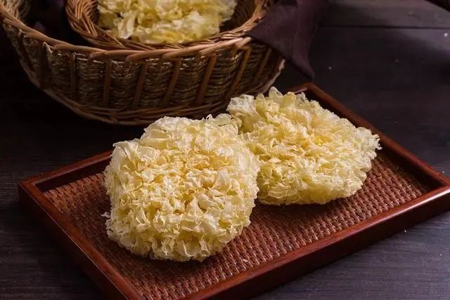 查出肺结节，不能吃“大虾”吗？坦白说：夏季养肺，常吃“4白”