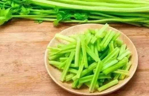 不能跟黄瓜一起吃的食物？提醒大家应该注意一下，不要不当回事