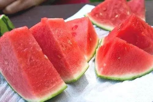 同样是西瓜，有籽和没籽有什么不一样？牢记区别，下次别再买错