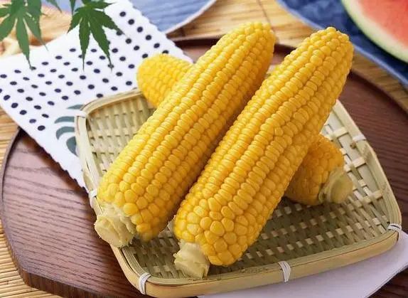 玉米，是肝病的主因吗？医生：夏季养肝，“4甜”建议少吃