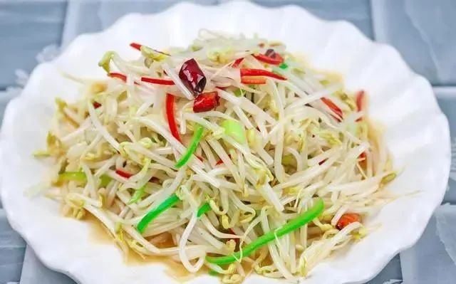 明日大暑，建议中年人：常吃这5样菜，花不几个钱，清新又滋补