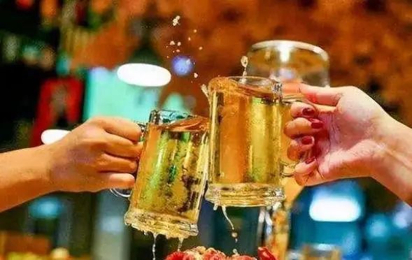 每晚喝一瓶啤酒，时间久了，身体会怎么样？医生终于给出答案
