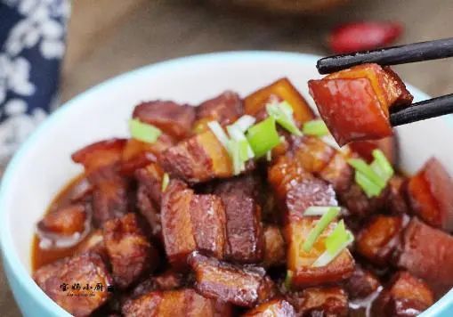 “甘油三酯大户”被揪出？医生：能不吃就不吃，别等不适再后悔
