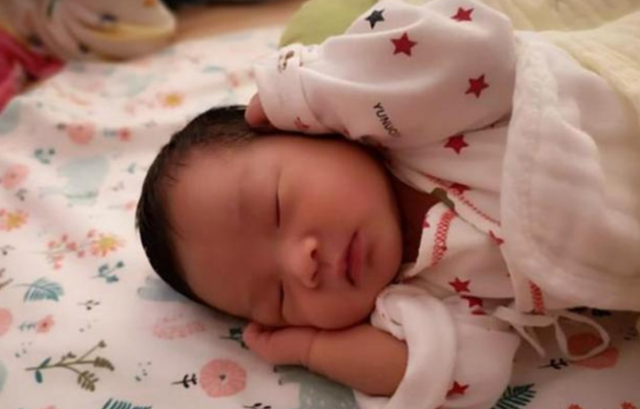 从小睡枕头和不睡枕头的孩子，长大后有啥区别？建议家长及早了解