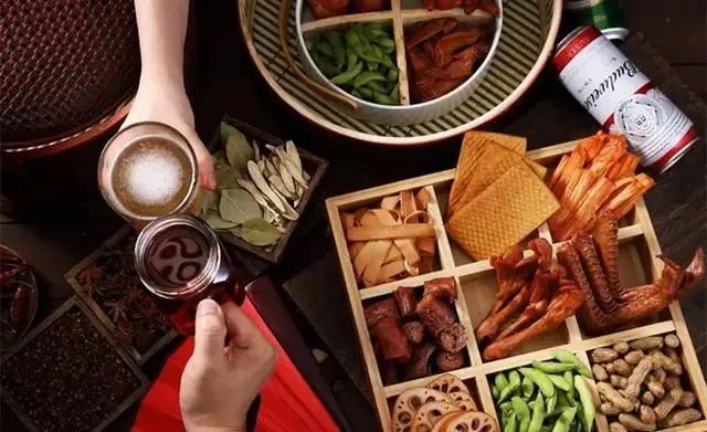 公认的8大下酒菜，吃过4种的都是老酒鬼，道道经典，你吃过几种