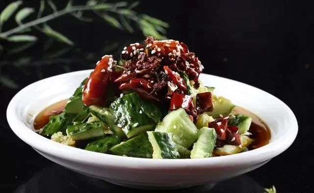 公认的8大下酒菜，吃过4种的都是老酒鬼，道道经典，你吃过几种