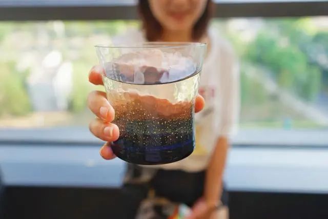 一天中最该喝水的4个时刻，医生说是“救命水”，很多人不知道