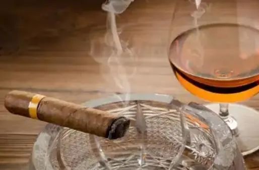 中国脑梗越来越多，是叶酸吃少了吗？提醒：这3种食物或要少吃