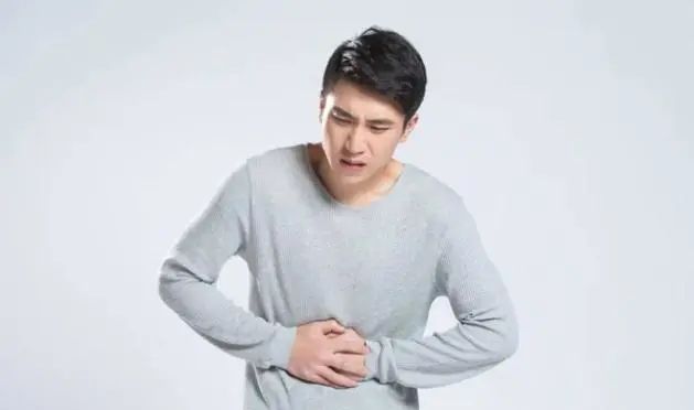 胃病不能吃“馒头”吗？医生：想要养胃，尽量避开这5种食物