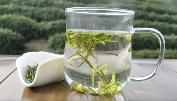 胃病不能吃“馒头”吗？医生：想要养胃，尽量避开这5种食物