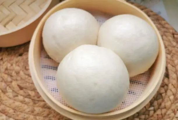 胃病不能吃“馒头”吗？医生：想要养胃，尽量避开这5种食物