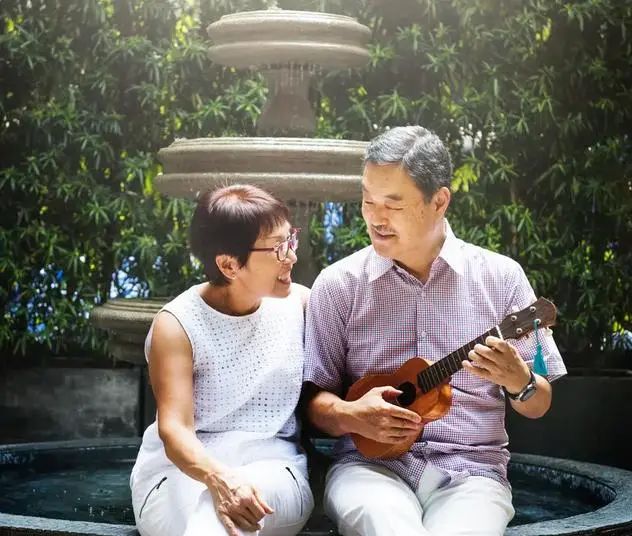 为何老人染上艾滋病人数逐渐增多？2个过了60岁的老人说出了详情