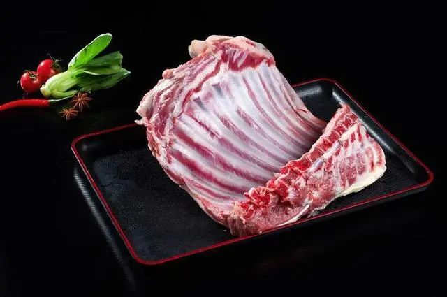 爱吃南瓜的人能收获哪些好处？提醒：好处虽多，也要注意食用禁忌