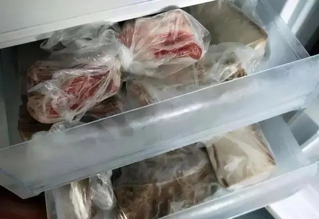 今天才知道，冰箱里的冻肉，不能随便吃！建议大家都看看