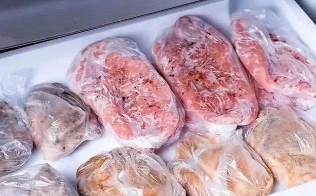 今天才知道，冰箱里的冻肉，不能随便吃！建议大家都看看