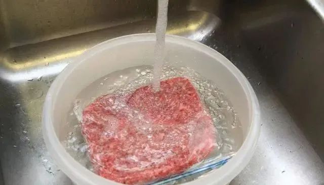 今天才知道，冰箱里的冻肉，不能随便吃！建议大家都看看
