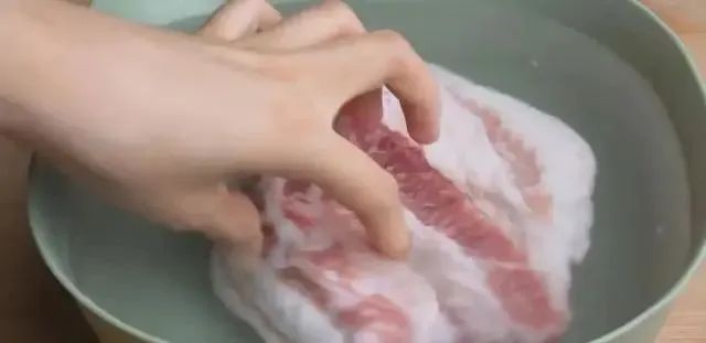 今天才知道，冰箱里的冻肉，不能随便吃！建议大家都看看