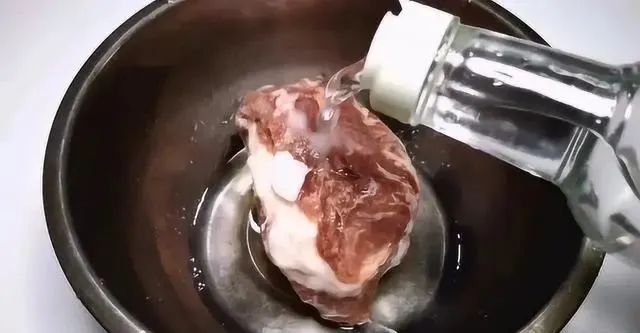 今天才知道，冰箱里的冻肉，不能随便吃！建议大家都看看