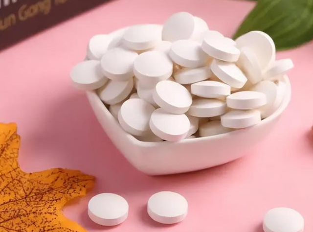 每天吃一片维生素C的人，最后会怎样？医生：安全服用，记住4点
