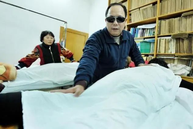 三伏天洗澡，尽量绕开4个时间段，否则湿气会“悄然到来”