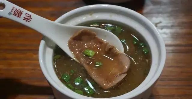 国内“最尴尬”的早餐，当地人的心头爱，外地人却表示不可接受