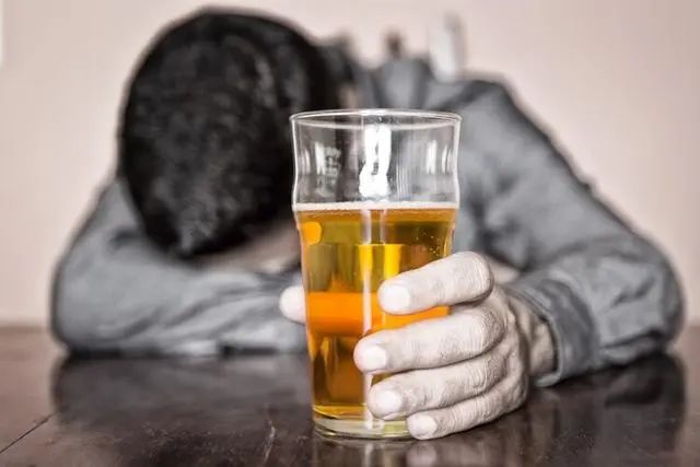 100天不喝酒，身体会收获哪些好处？40岁男子分享亲身经历