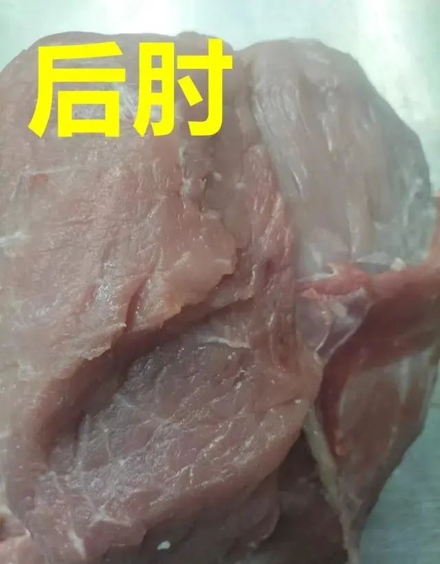 买猪肉时，旁边大妈专挑不瘦的买，摊主：这才是行家，你还别不信