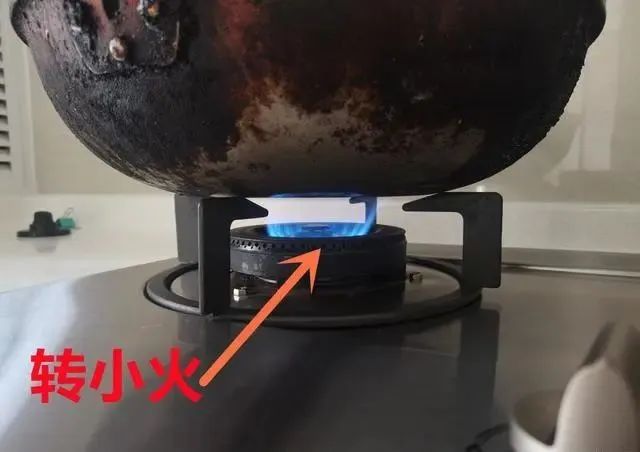 煮面条：最忌水开下锅煮！牢记这4点，爽滑劲道，比面馆的还好吃