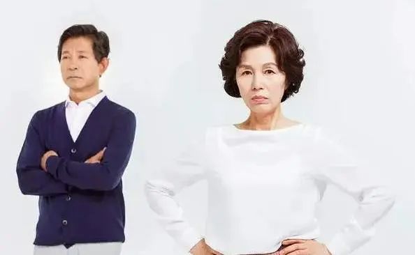 退休医生坦言：寿命长不是多走路和多睡觉，而是坚持这2件小事