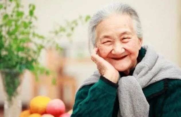 103岁老人，血管年龄60岁，长寿秘诀不是多运动，而是这2件事