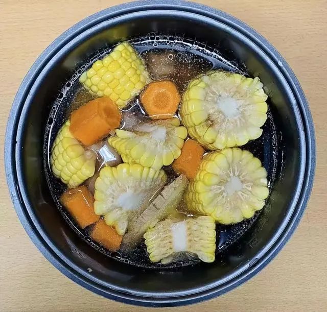 内胆不仅有毒还会致癌？电饭煲是肝癌的催化剂？注意3点安全使用