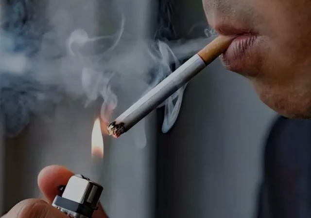 戒烟之后没有烟瘾，还能偶尔再吸一支烟吗？不妨听听医生怎样说