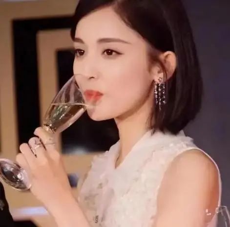 男人长期“不喝酒”会有什么变化？别不相信，或许会有这5个现象