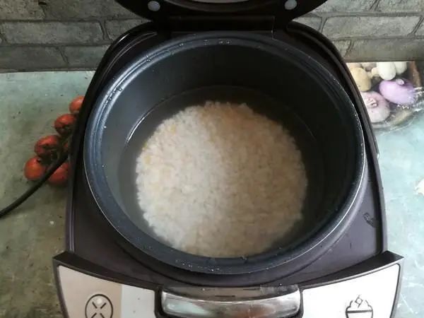 电饭锅是“害人锅”，生水煮饭有毒致癌？研究结果公布