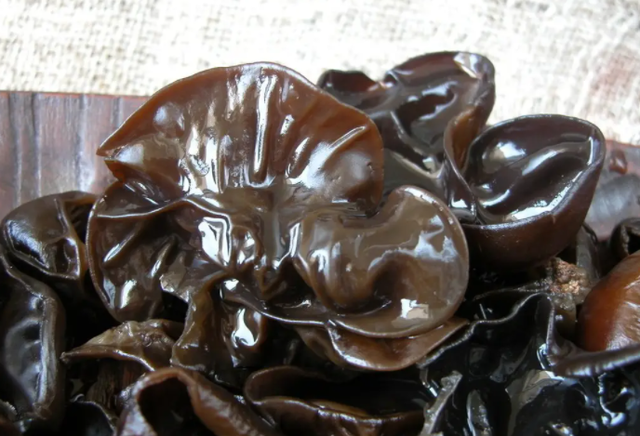 甘油三酯的「情敌」或找到？6种食物尽量常吃或有助于血管通畅