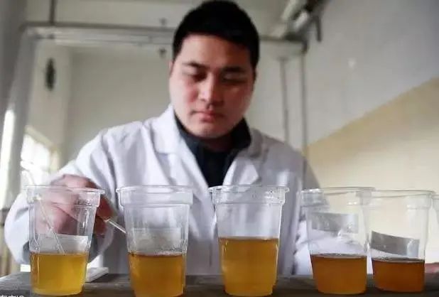 肾衰竭初期，身体隐约或有4个“反常”，不妨了解