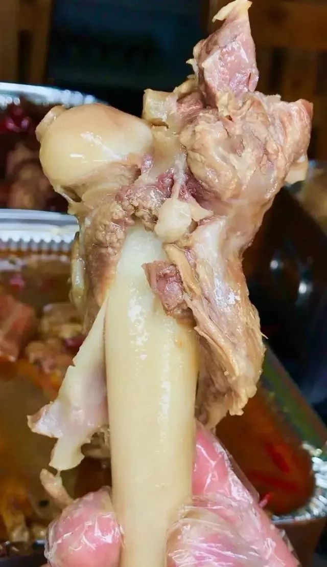 羊身上最好吃的三块部位，价格是羊排的一半，懂行的人看见就买