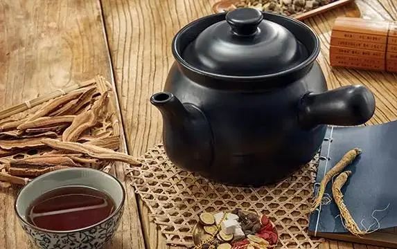 吃中药，有啥忌口？医生建议：6类食物尽量避免，要不中药白喝了