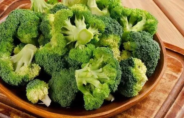 10大“健康食品”公布，鱼未入榜，中老年人建议多吃，营养又健康