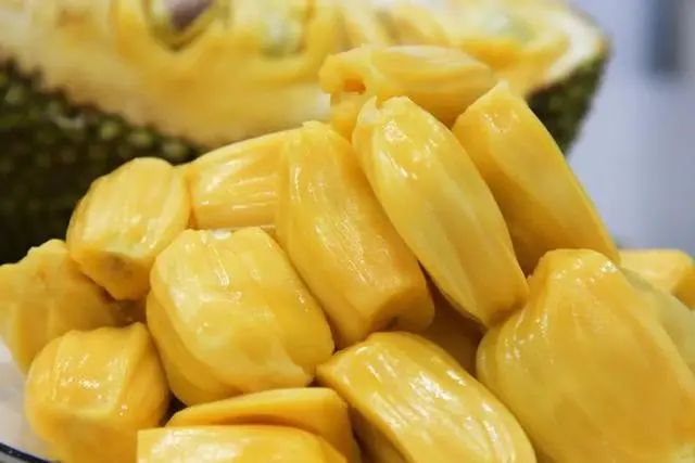 夏季，6种“水果”建议少吃，或易加重体内湿气！少吃1种也不错