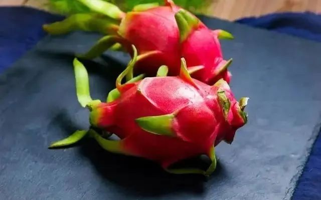 同样都是火龙果，“红心”和“白心”有啥区别？看完涨知识了