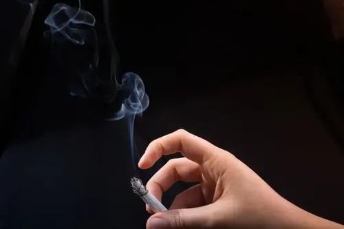 男性一天最多可以抽多少支烟？医生：控制在“这个数”，还可以