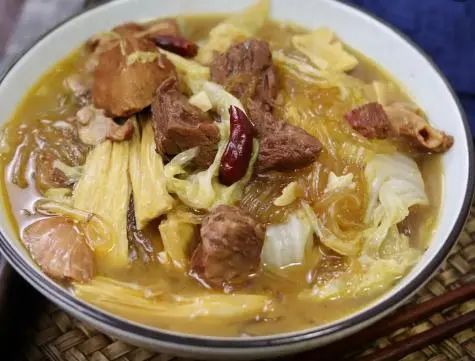 医生提醒：吃牛肉一小时内，尽量别碰5种食物，或会损伤身体健康