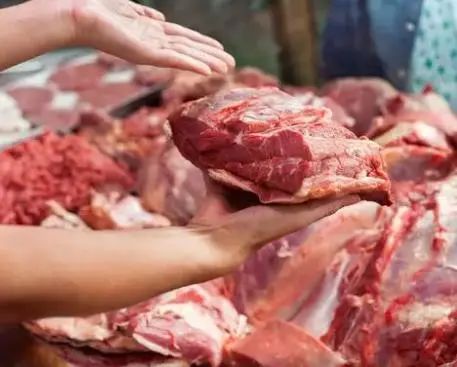 医生提醒：吃牛肉一小时内，尽量别碰5种食物，或会损伤身体健康