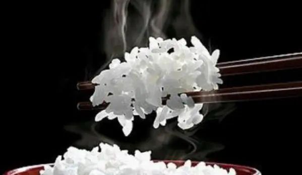 北方人酷爱吃馒头，医生建议：为了健康负责，最好不吃这3类馒头