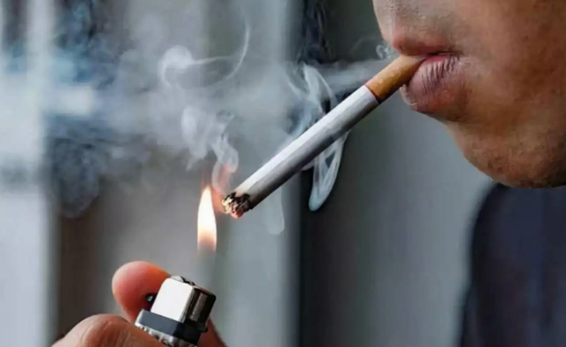 胃病不能吃“馒头”？医生劝告：想要养胃，尽量要避开这4种食物