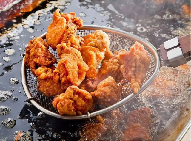 胃病不能吃“馒头”？医生劝告：想要养胃，尽量要避开这4种食物